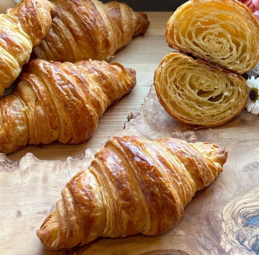 croissant beurre Viennoiseries