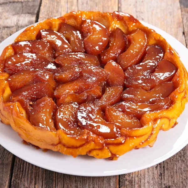 tarte tatin, dessert traditionnel 